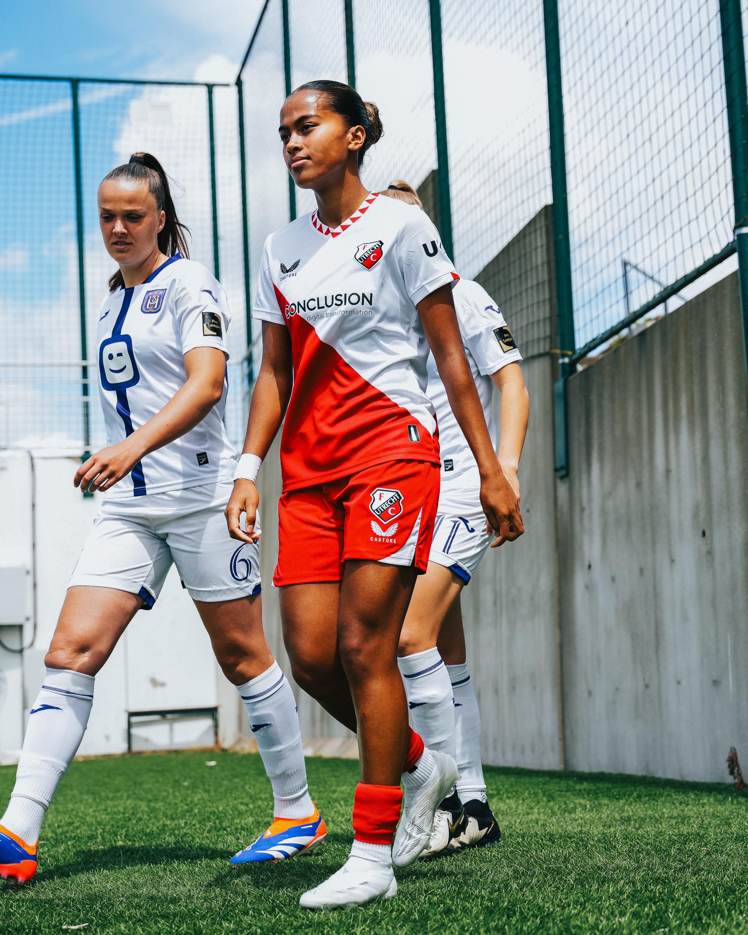 FC Utrecht Vrouwen begint seizoen met Excelsior Vrouwen-thuis