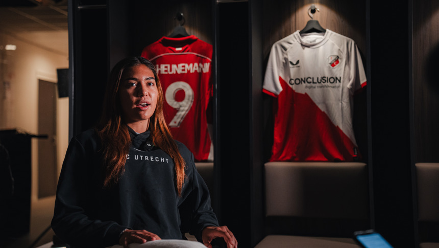 Claudia SCHEUNEMANN ‘I’m still no one’ | INTERVIEW