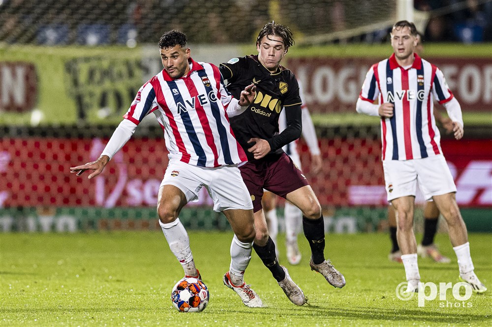 Copyright Proshots 23113228