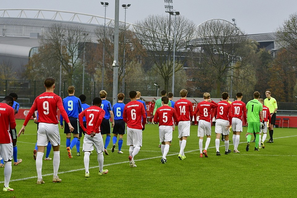 20211120 FCUO18 AJXO18 001