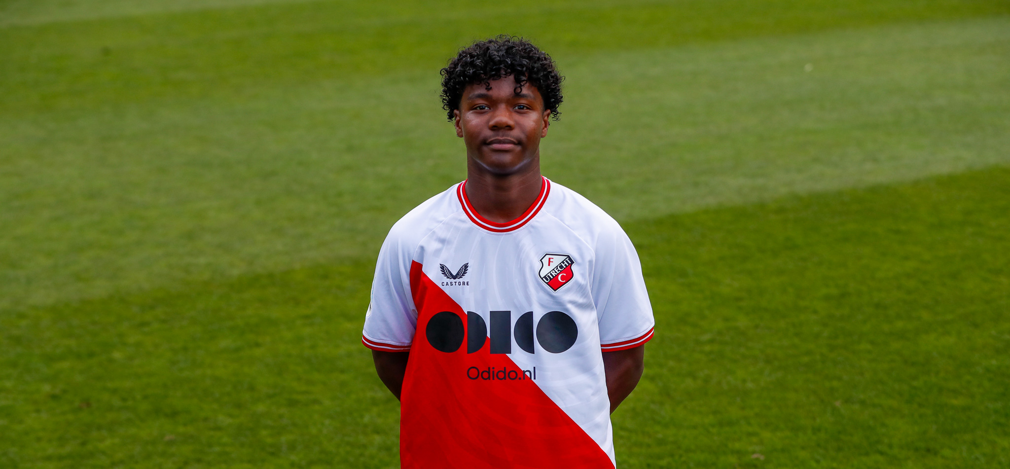 Van Ommeren en Junuzov opgeroepen voor Oranje Onder 16