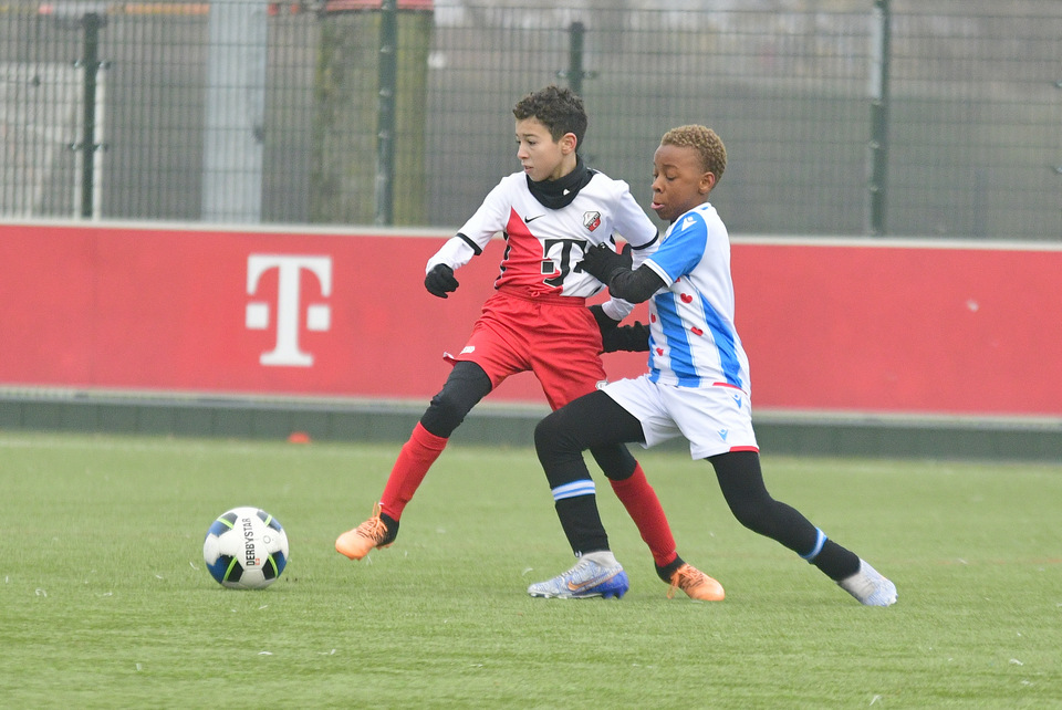 20221217 FCUO12 HEEO12 030