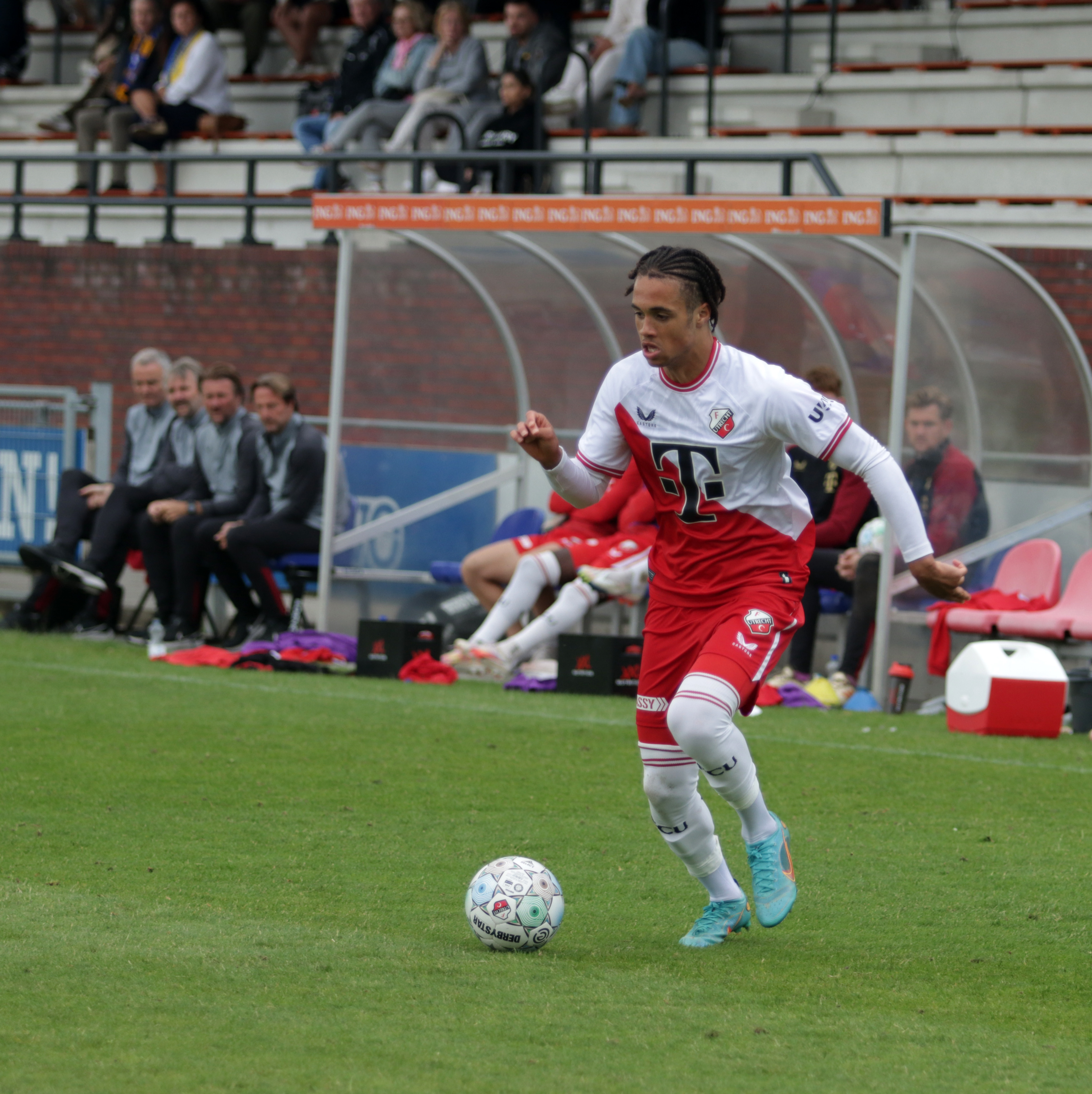 Engeland Onder 19-debuut lonkt voor Adrian Blake