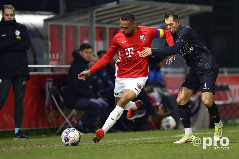 Beloftenploeg verliest in slotfase van Almere City FC