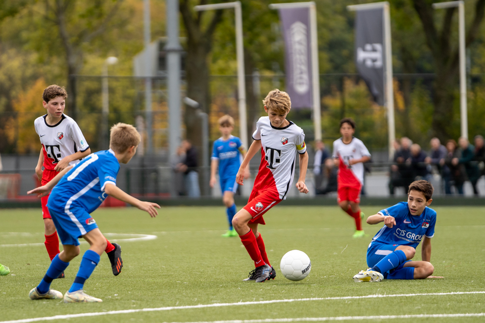 F.C. Utrecht JO13 Vs Vv AZ JO13 16
