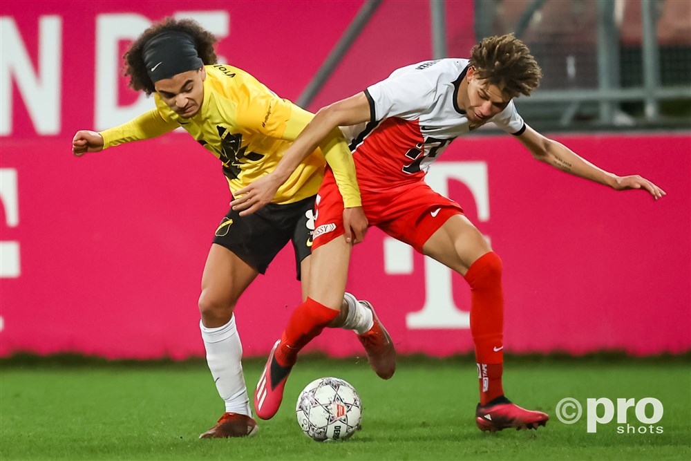 Copyright Proshots 19967937