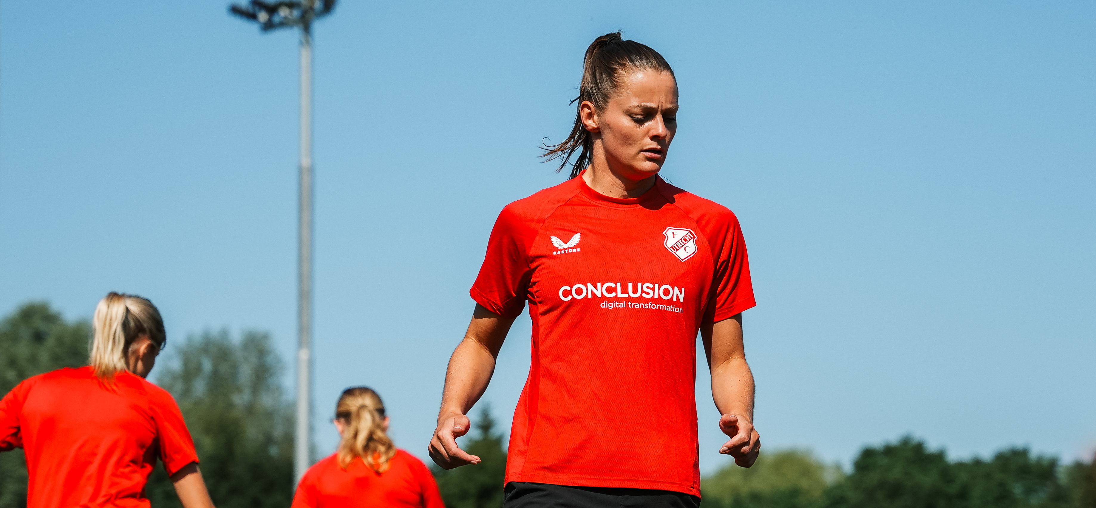 Topscorer Eshly Bakker vervolgt loopbaan in Zweden