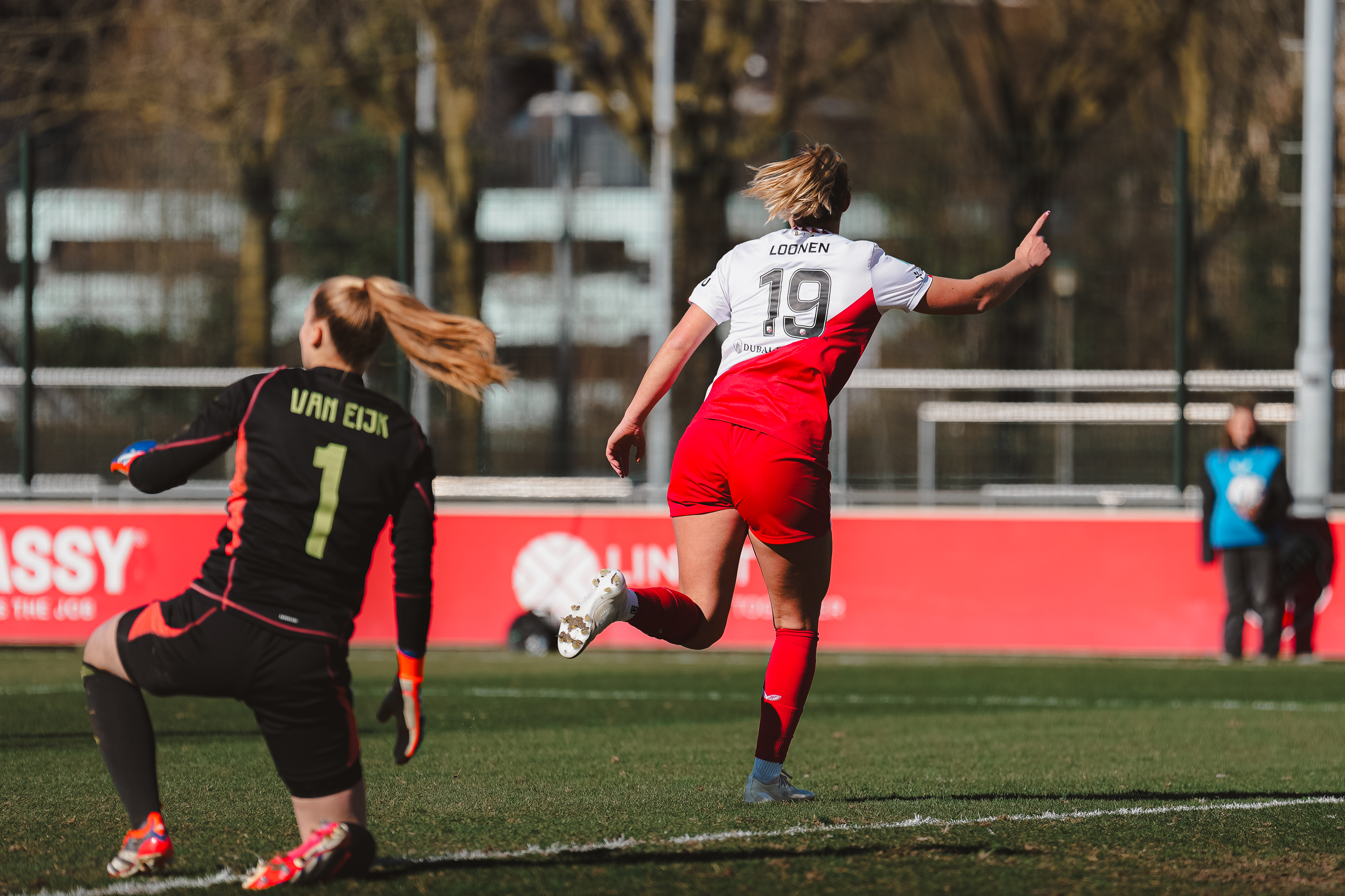FC Utrecht Vrouwen speelt gelijk tegen Ajax