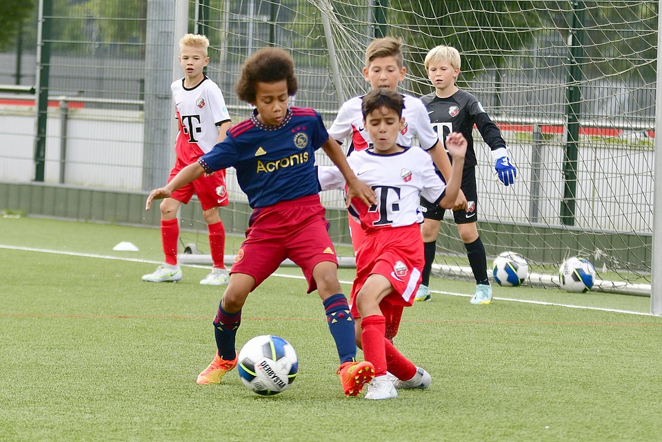 20220910 FCUO11 AJAXO11 006