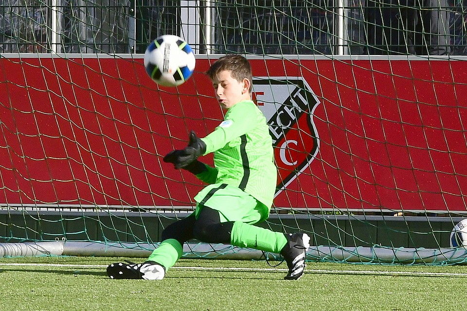 20220409 FCUO12 PSVO12 010