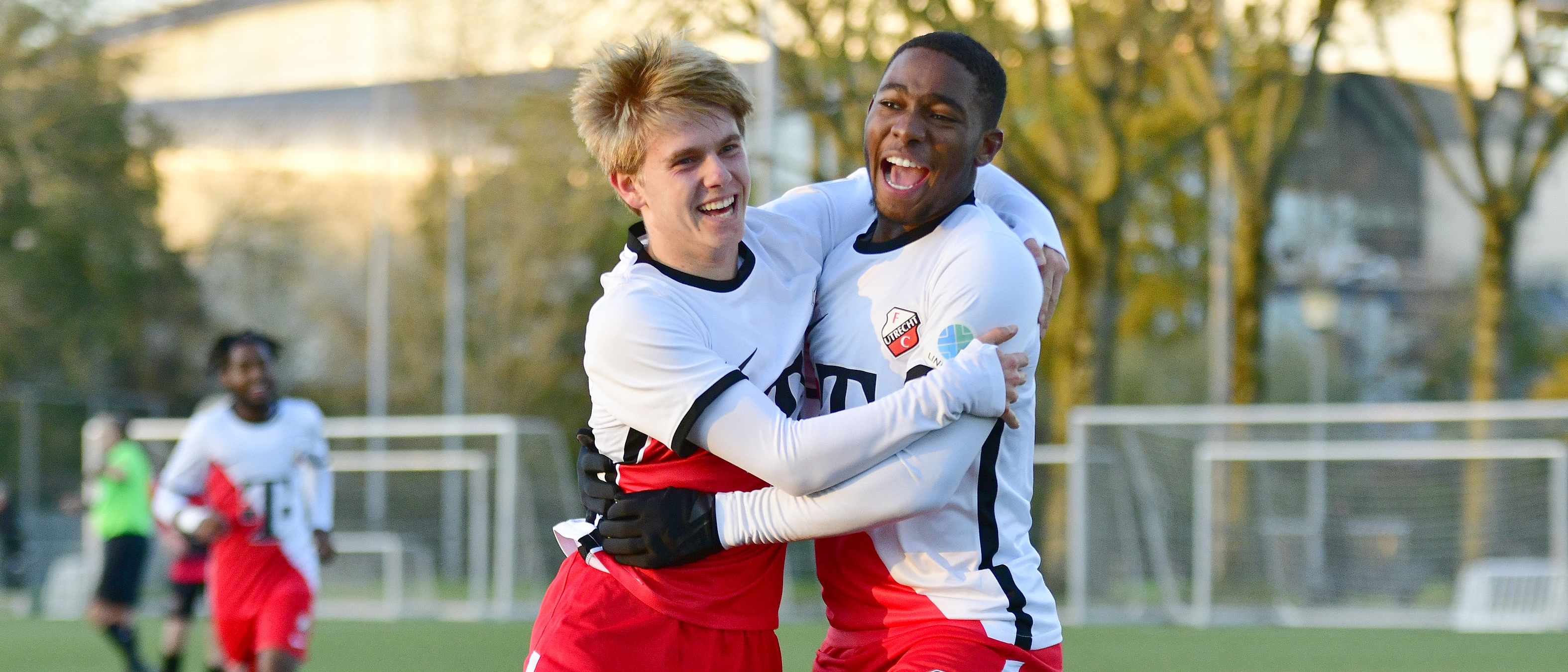FC Utrecht O16 promoveert naar hoogste divisie