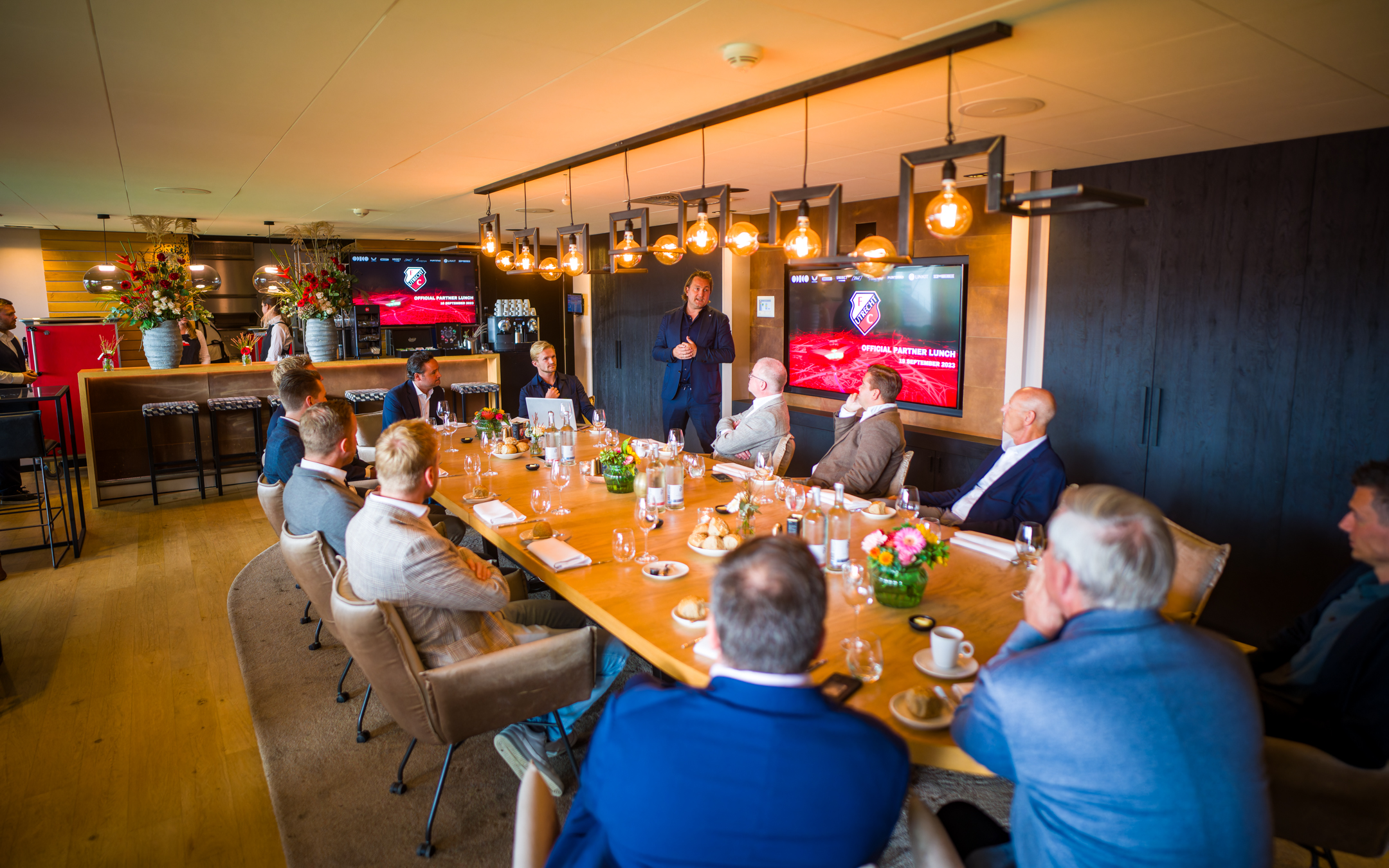 230919 131849 FCUBNLL 2048Px