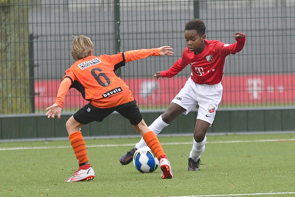 20211204 FCUO12 VOLO12 017