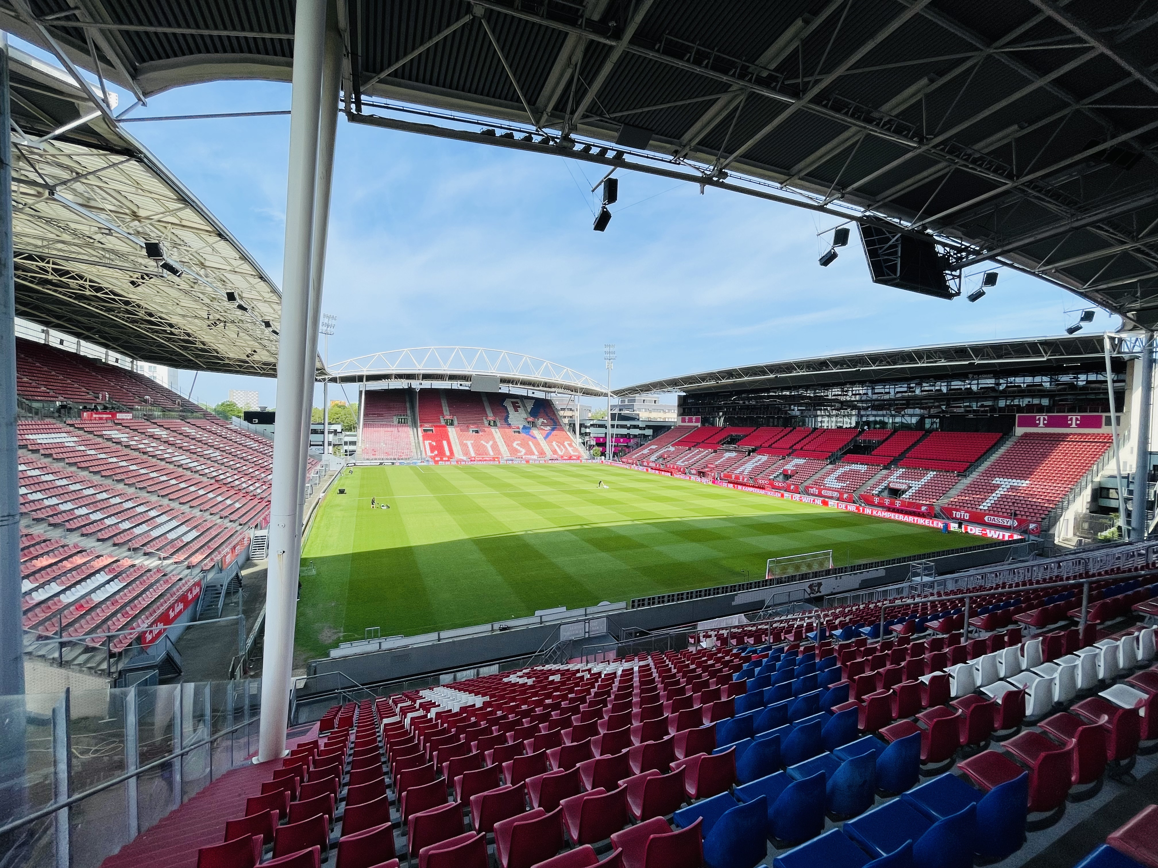 Pre Utremm Stadion02