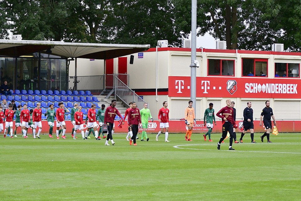 20211016 FCU017 FEYO17 001