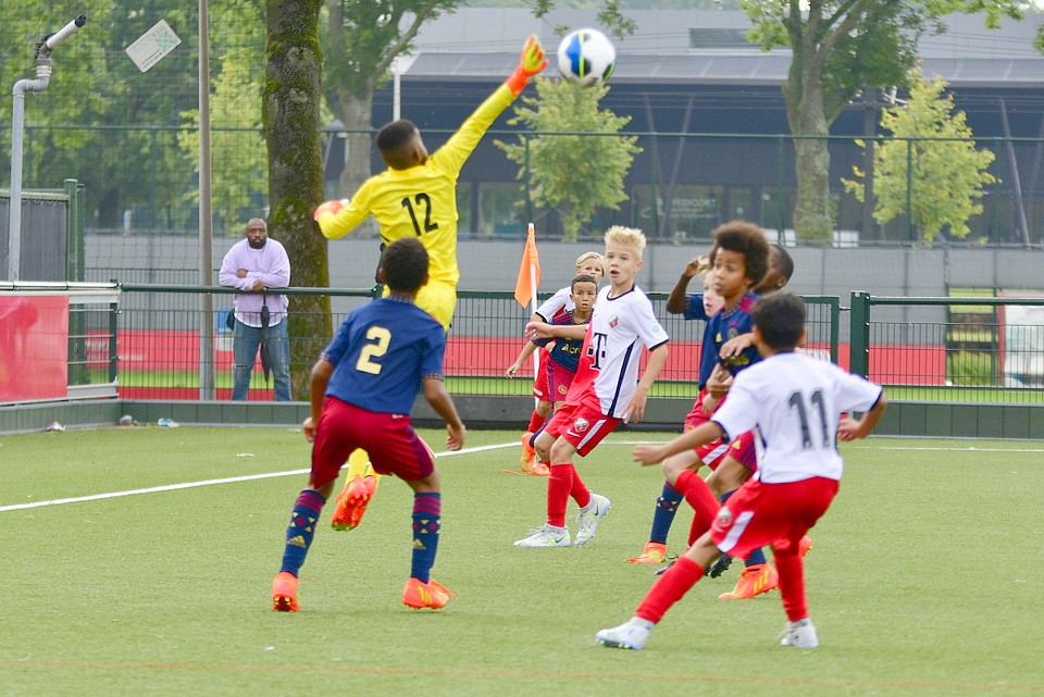 20220910 FCUO11 AJAXO11 012