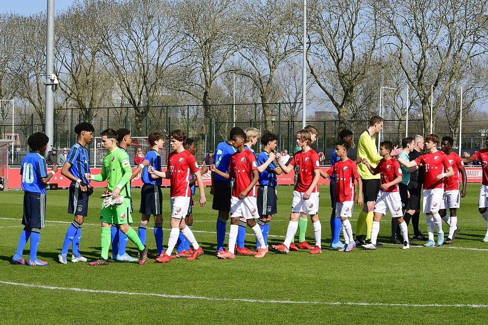 20220326 FCUO16 AJXO16 001