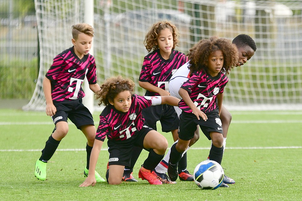 20220910 FCUO10 WORMO10 013