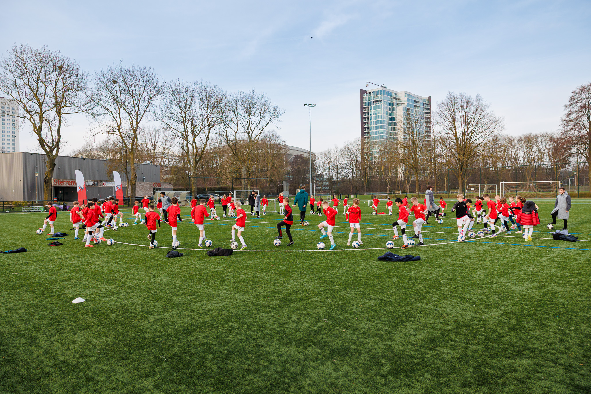 042 251222 140150 Fcuexit4kids 20251222 14 01 50 2 2048Px