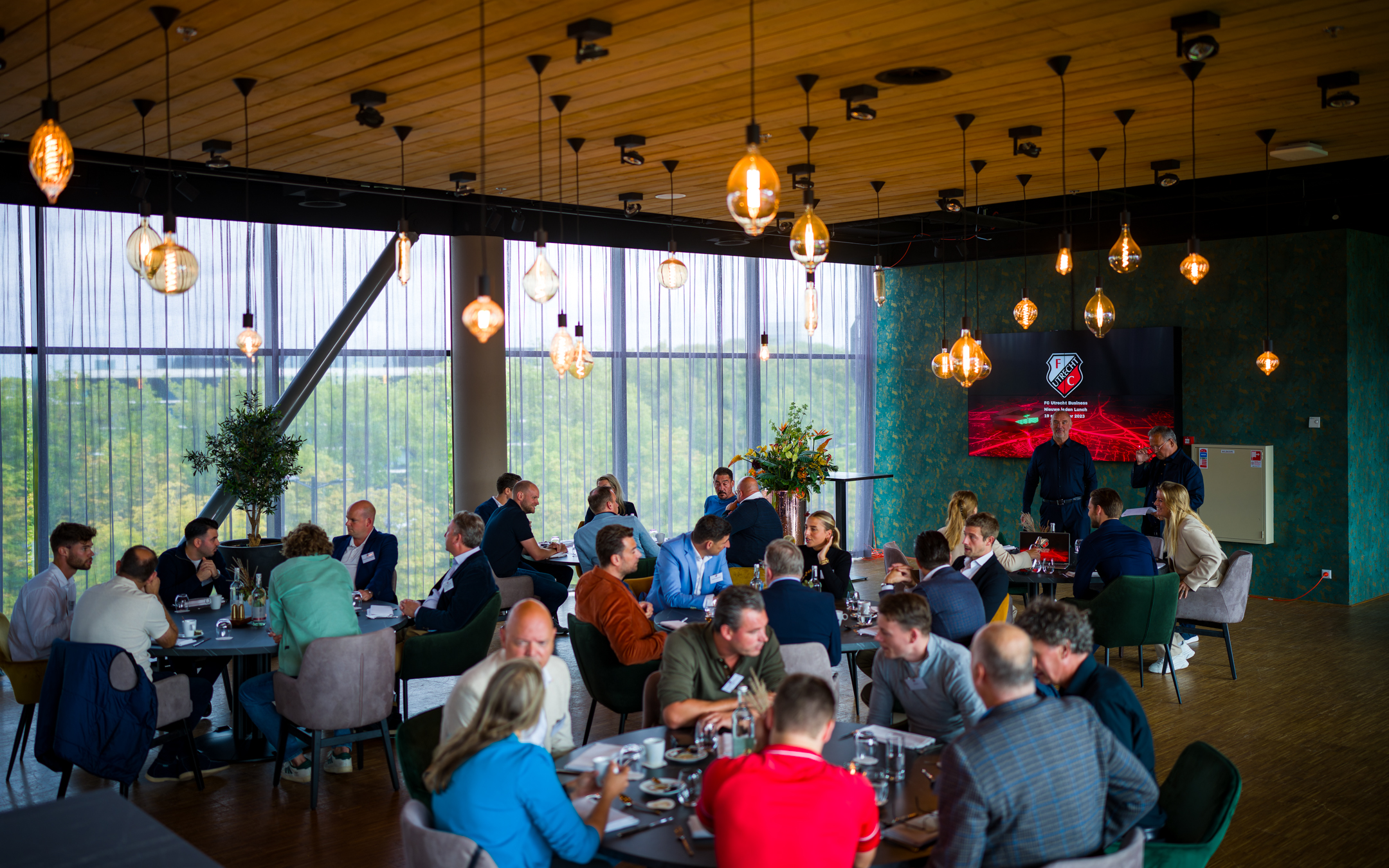 De Nieuwe Leden Lunch: een smakelijke kennismaking