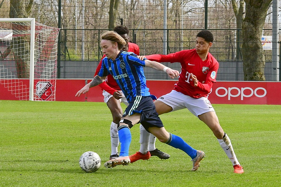 20220402 FCUO17 AJAXO17 015