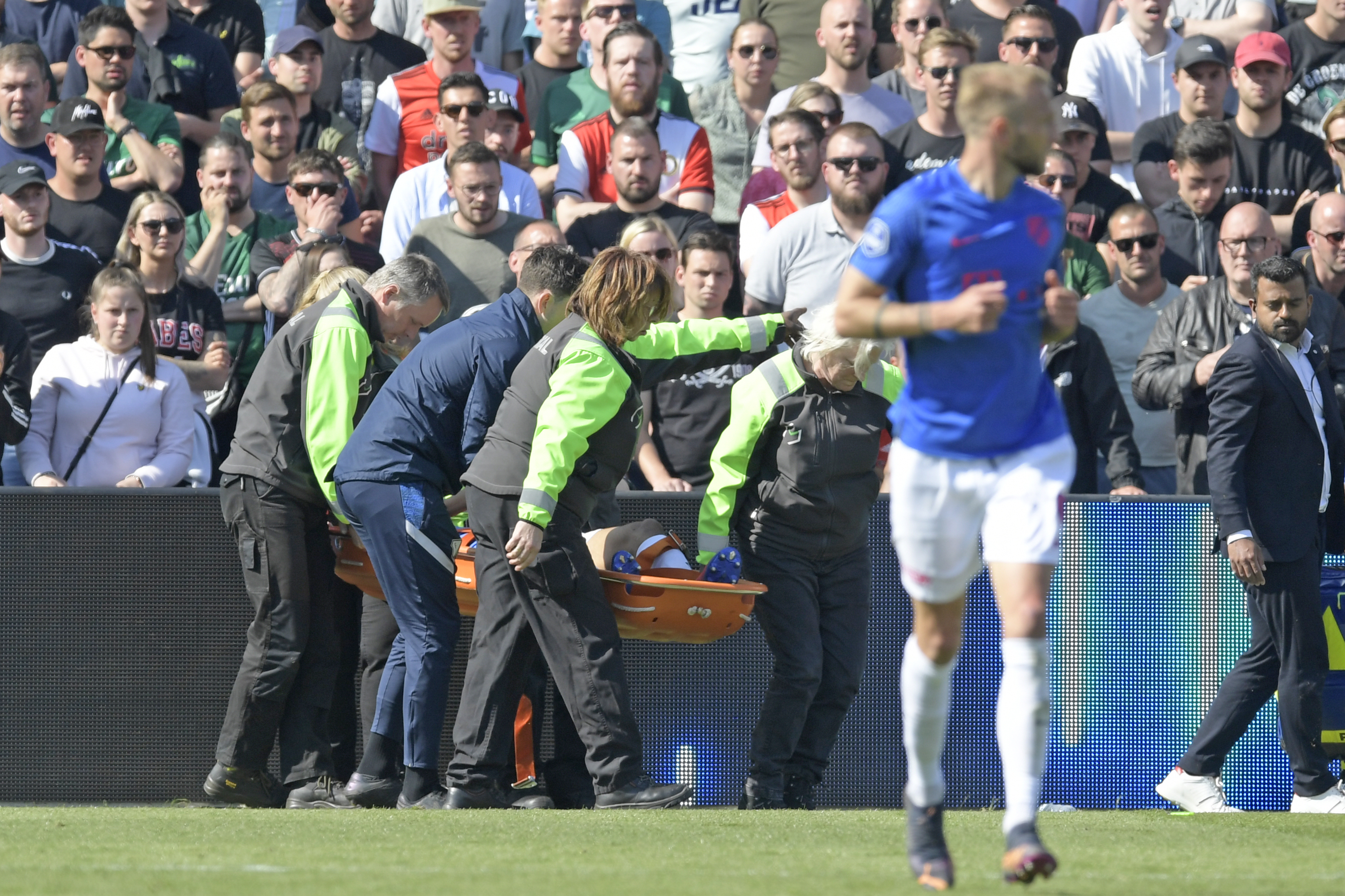 Zware blessure voor Tommy St. Jago