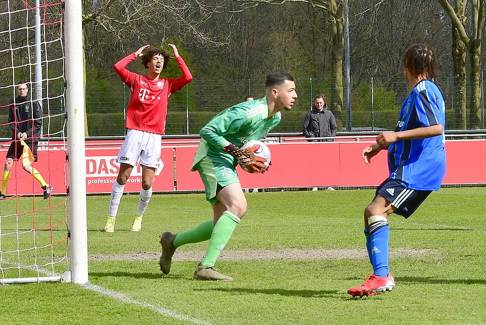 20220402 FCUO17 AJAXO17 011