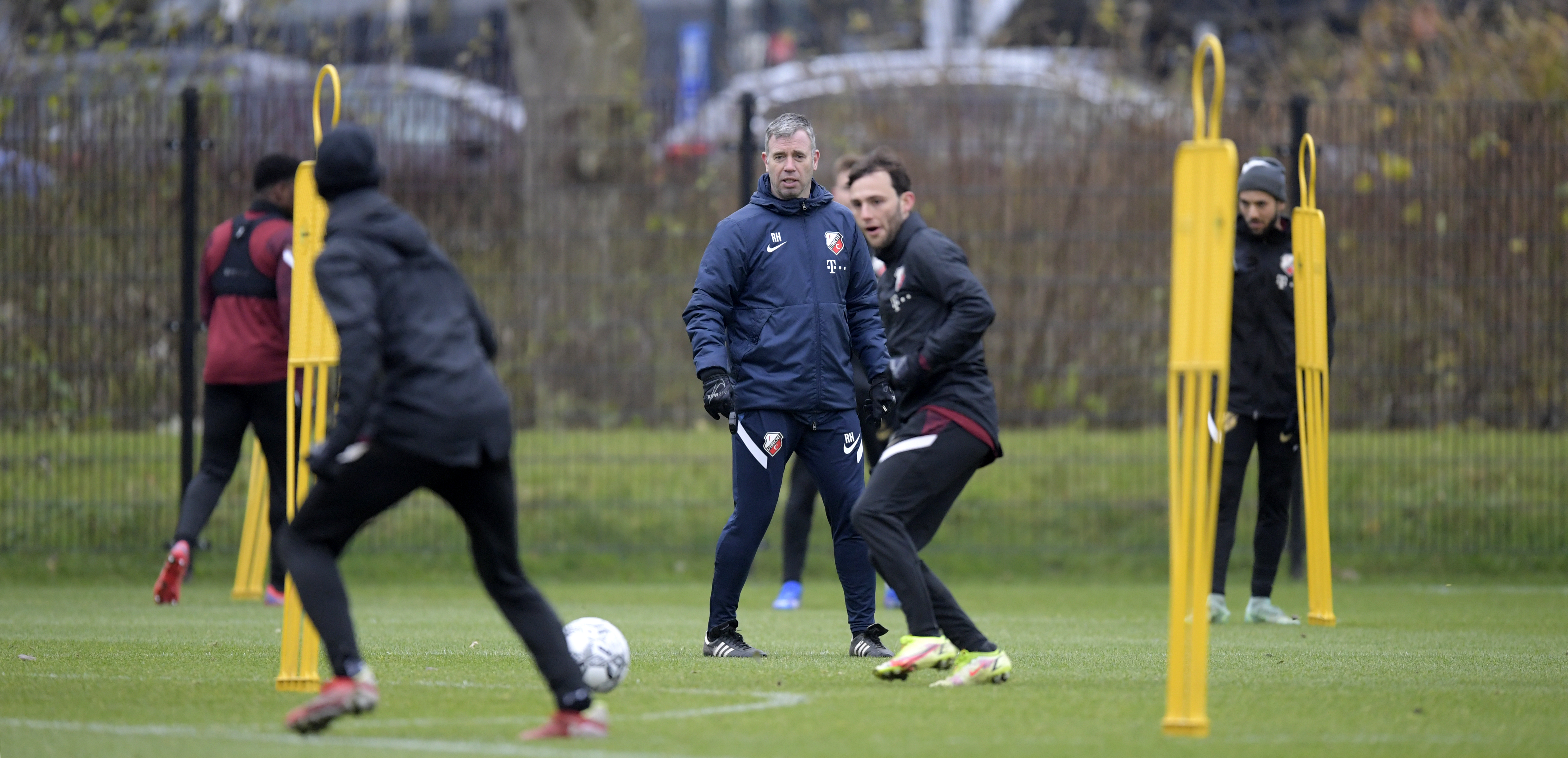 Streep door vriendschappelijke wedstrijden