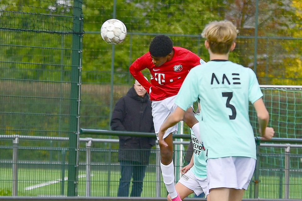 20211113 FCUO15 HELO15 009