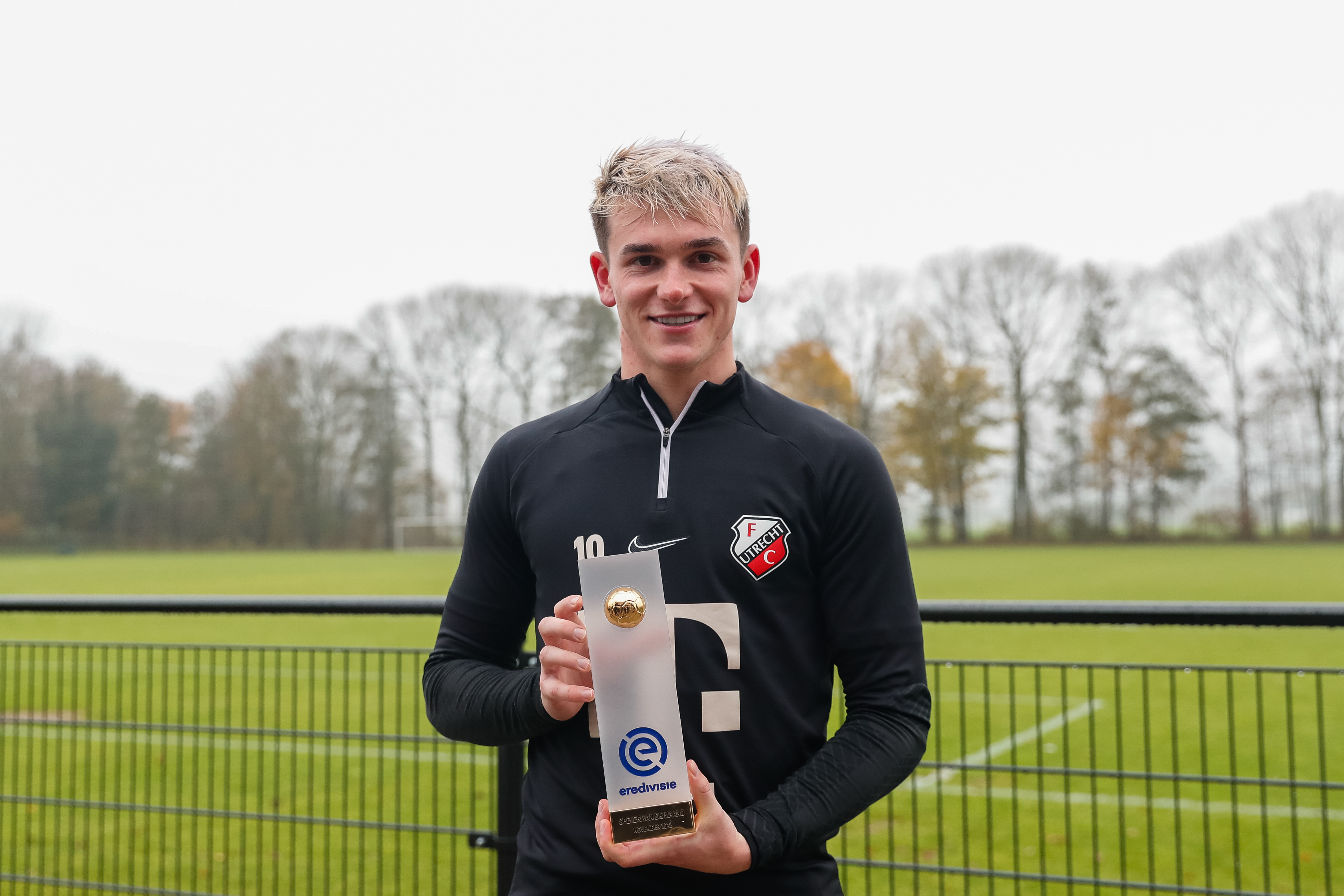 Uitblinker Taylor Booth Eredivisie Speler van de Maand november