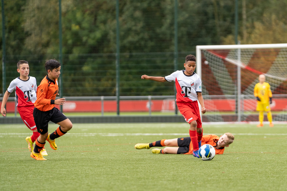 F.C. Utrecht JO12 Vs Vv De Meern JO13 15