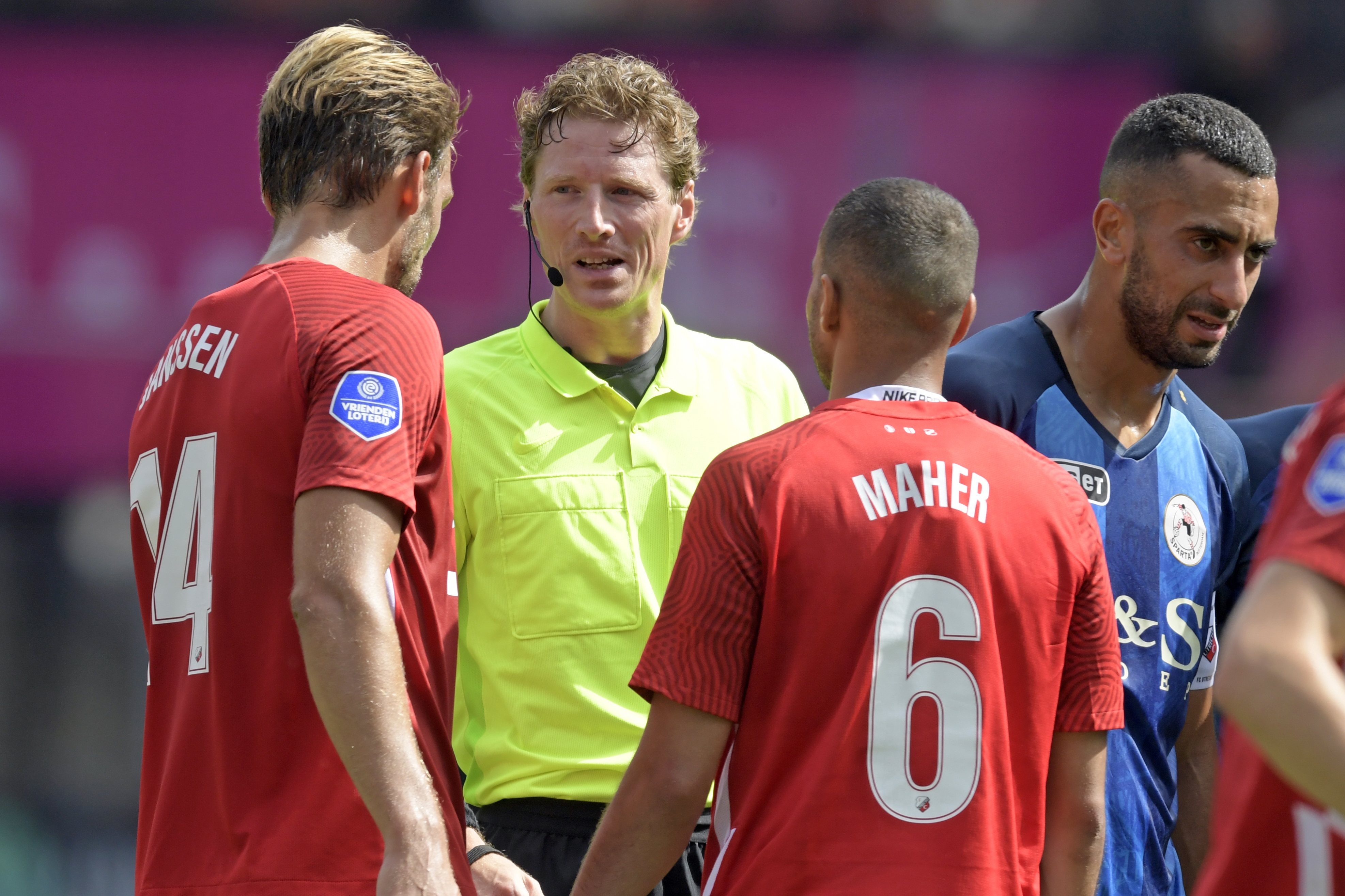 Martin van den Kerkhof fluit Willem II-uit