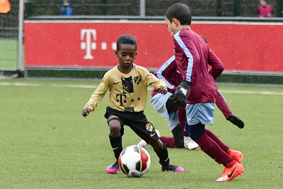 20211127 FCUO9 ZWAO10 010