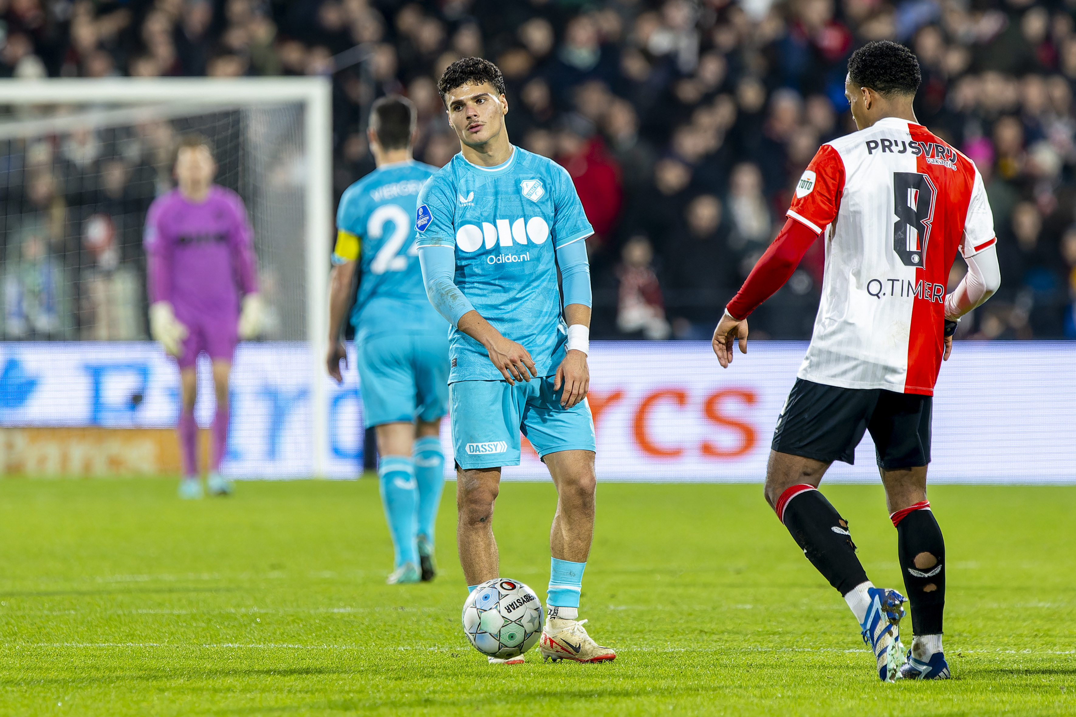 02TB5529 CR3 3604X2403