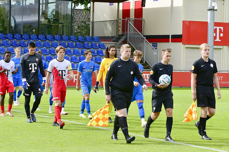 20220917 FCUO17 AZO17 001