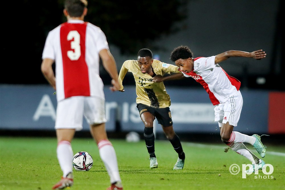 Copyright Proshots 13903797