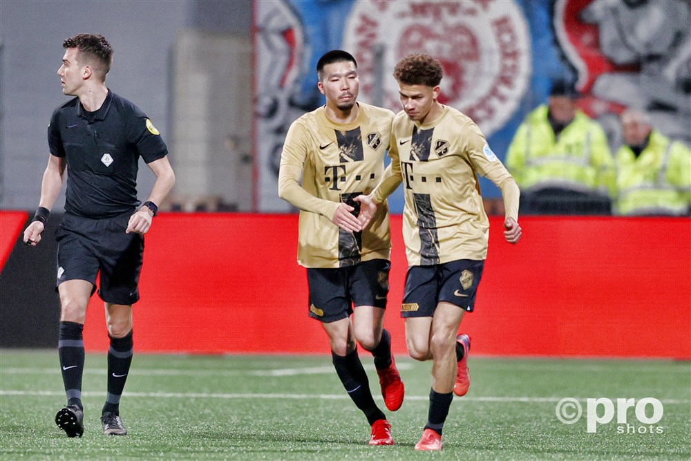 Copyright Proshots 16063430