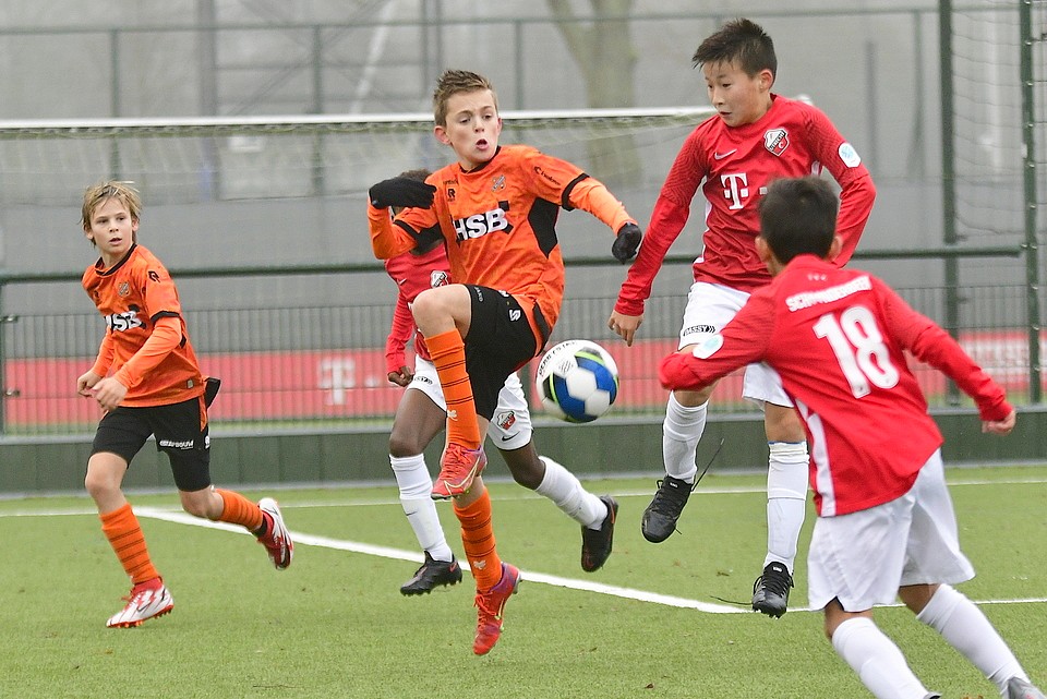 20211204 FCUO12 VOLO12 018