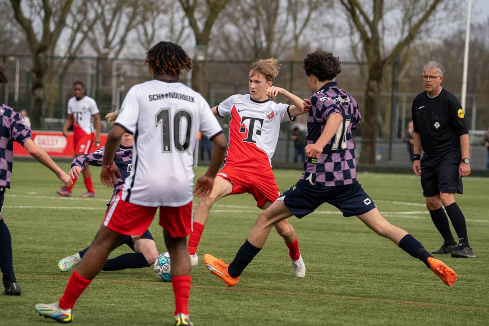 F.C. Utrecht O16 GA Eagles O16 CMS 8