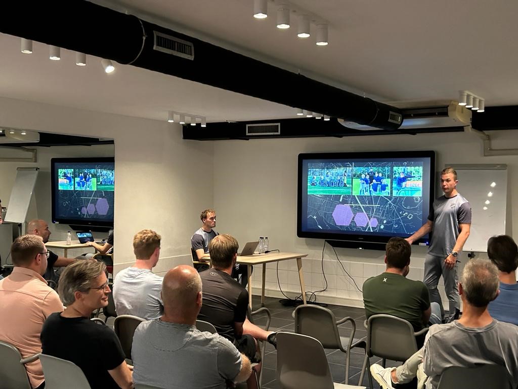 Partnerclubbijeenkomst drukbezocht op Sportcomplex Zoudenbalch