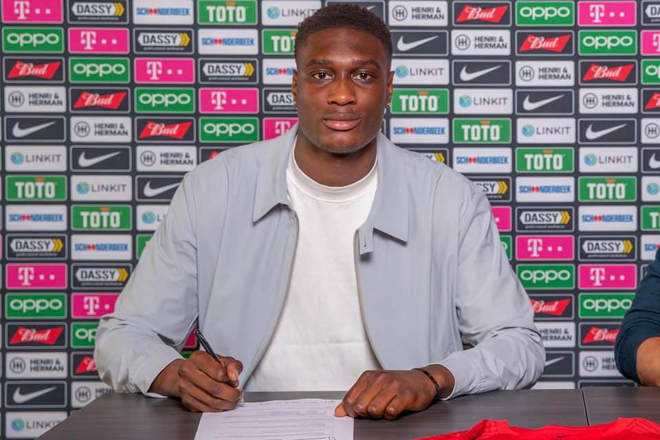 Gibson Yah toegevoegd aan beloftenselectie