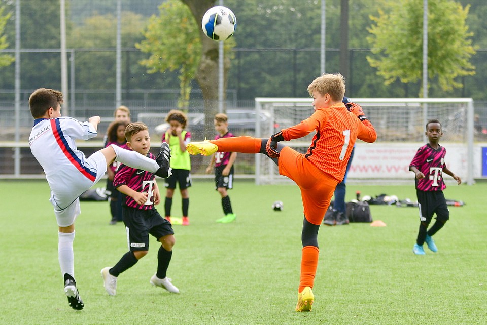 20220910 FCUO10 WORMO10 004