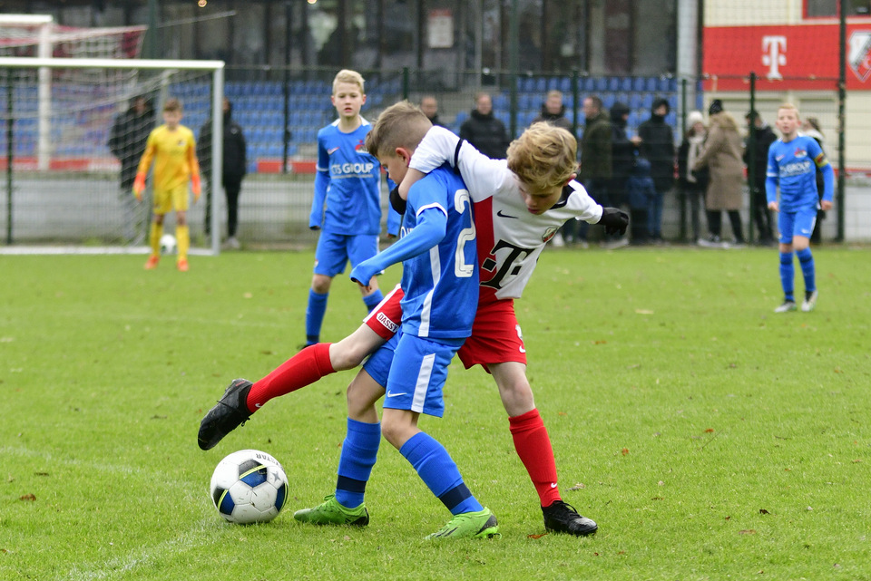 20221119 FCUO11 AZO11 020