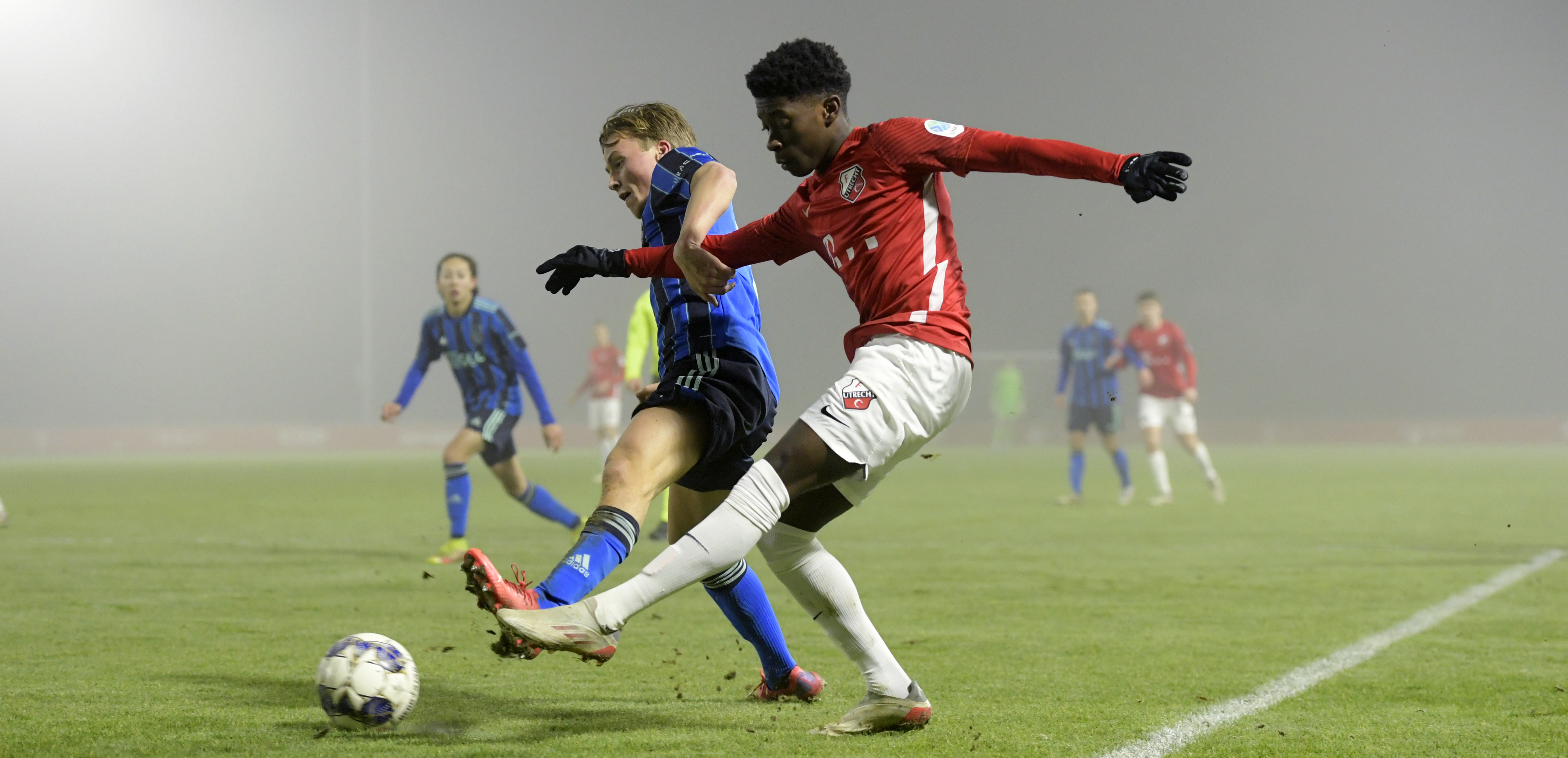 Beloftenploeg grijpt mis in de mist