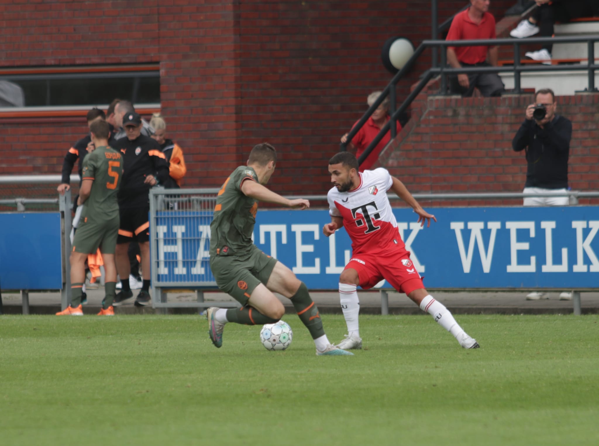 Lidberg en Blake maken eerste minuten in rood-wit