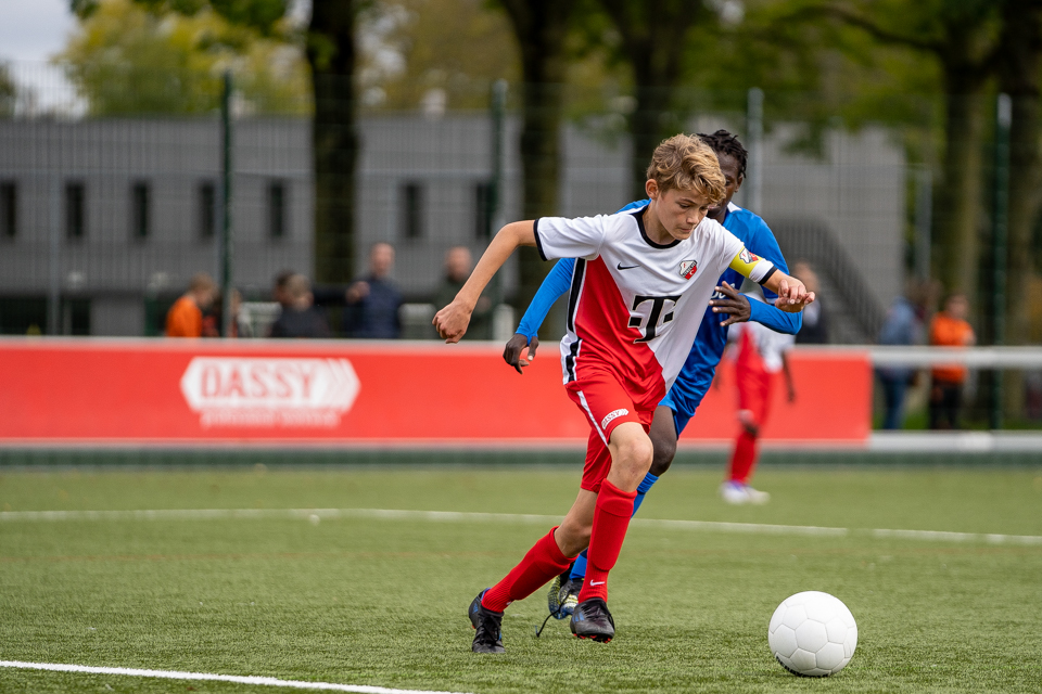 F.C. Utrecht JO13 Vs Vv AZ JO13 24