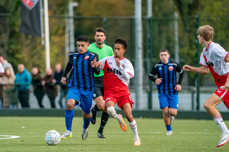 F.C. Utrecht O17 Alphense Boys O17 CMS 21