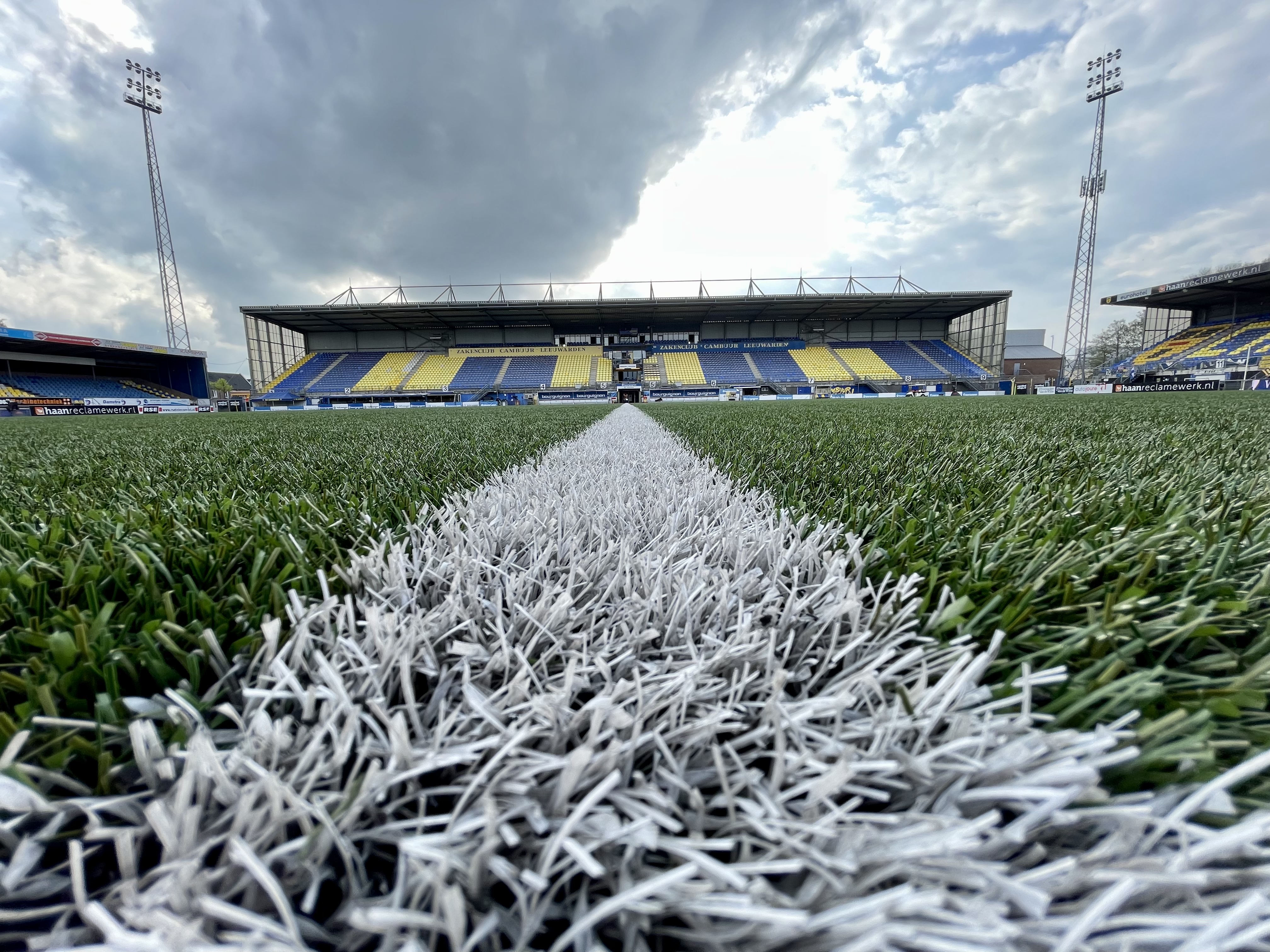 Pre Camutr Stadion 03