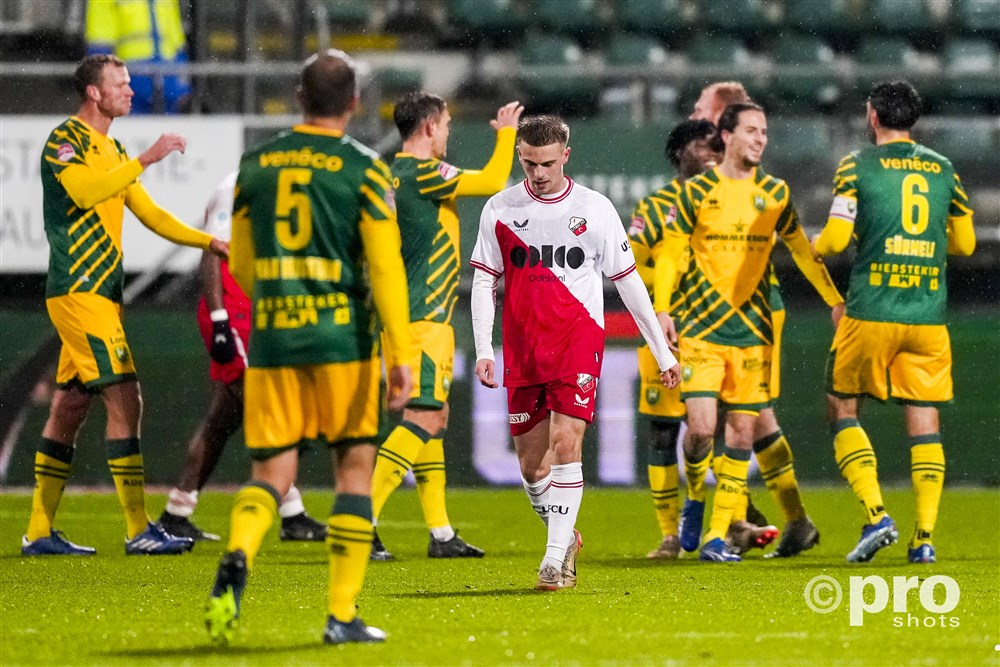 Beloftenploeg hard onderuit in Den Haag