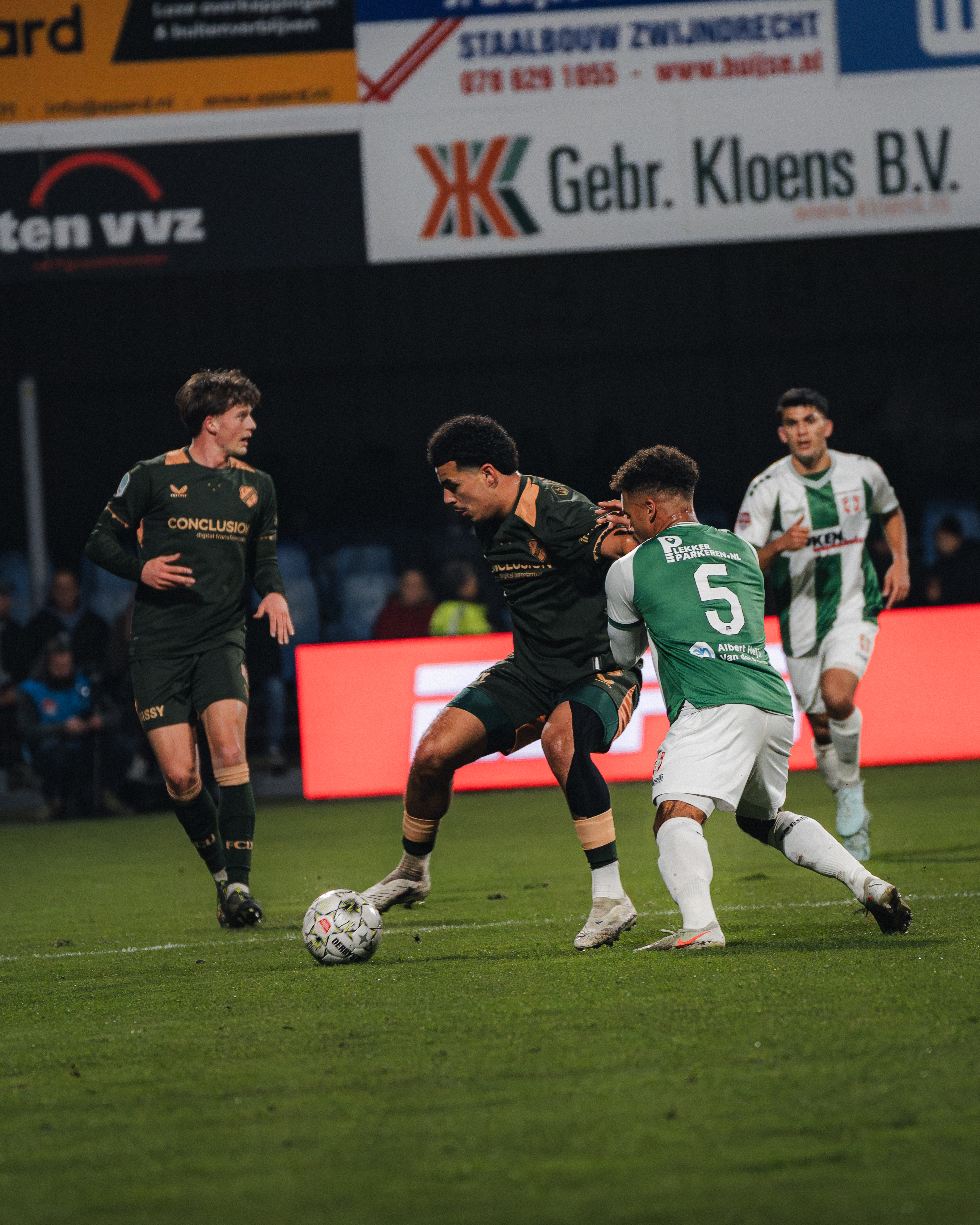 Jong FC Utrecht boekt knappe zege in Dordrecht